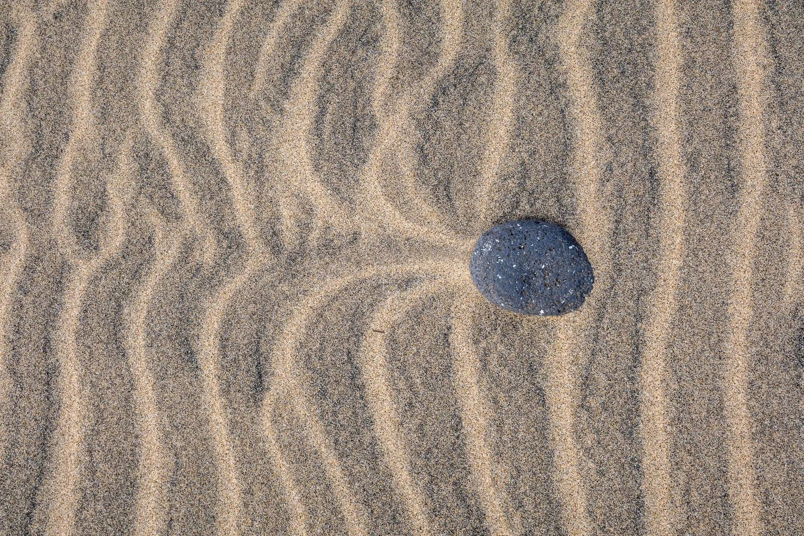 Wide sands and surf at the Morro Jable beach, Playa del Matorral, Fuerteventura