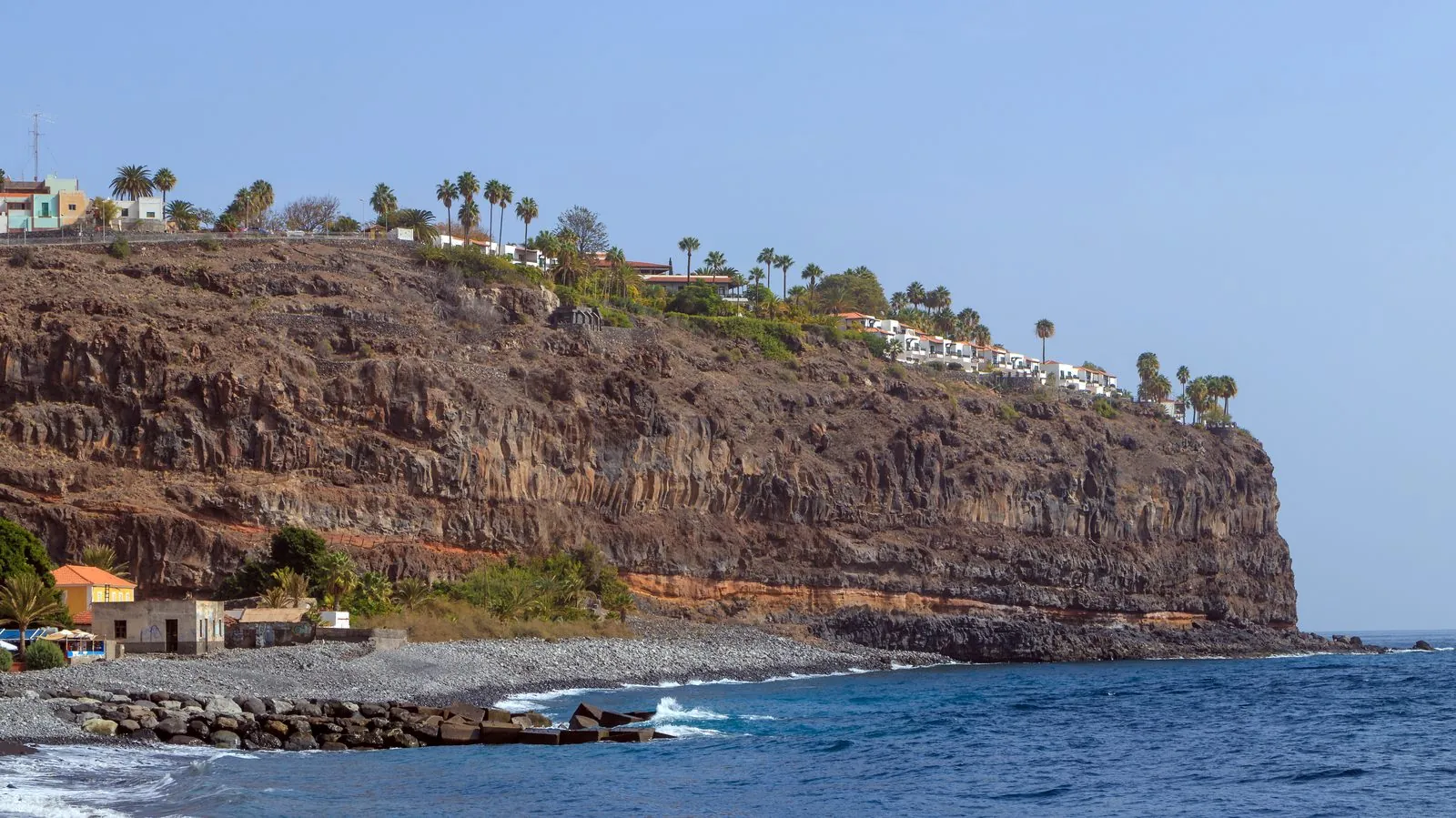 The coast at Playa de Santiago below the Tecina hillside on southern La Gomera
