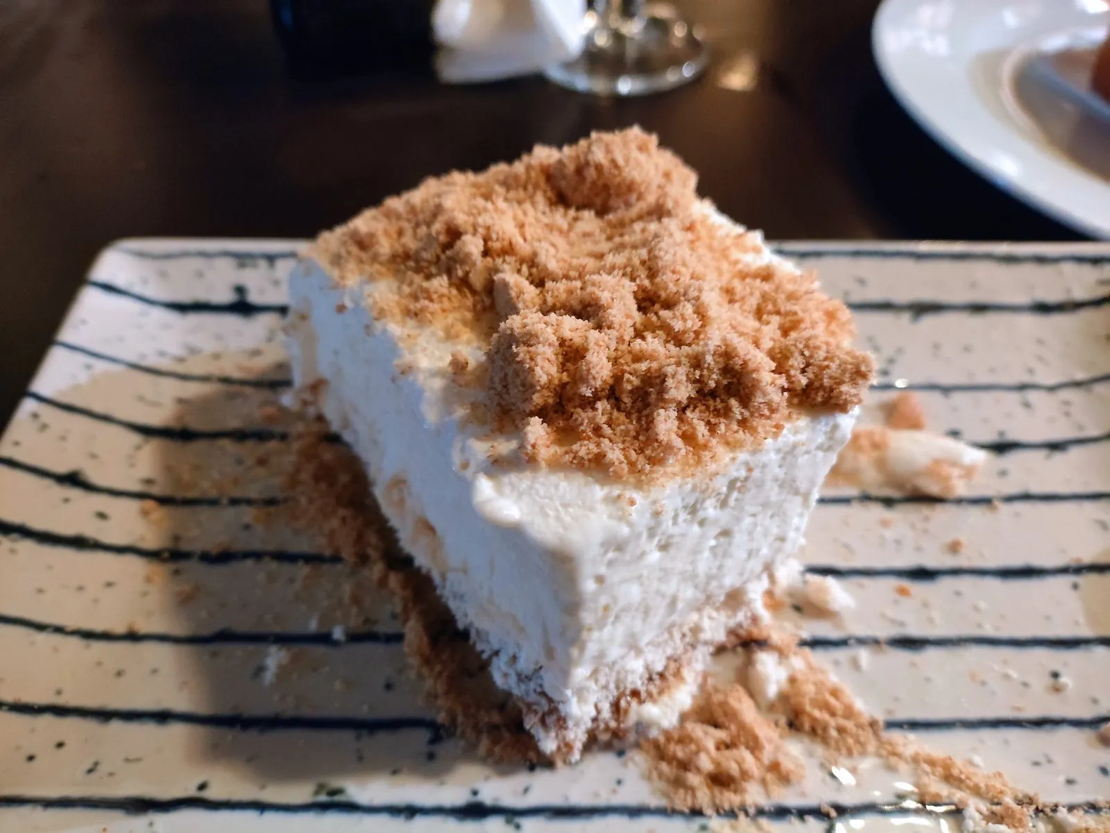 Polvito Uruguayo, a layered dulce de leche and biscuit dessert popular in the Canary Islands