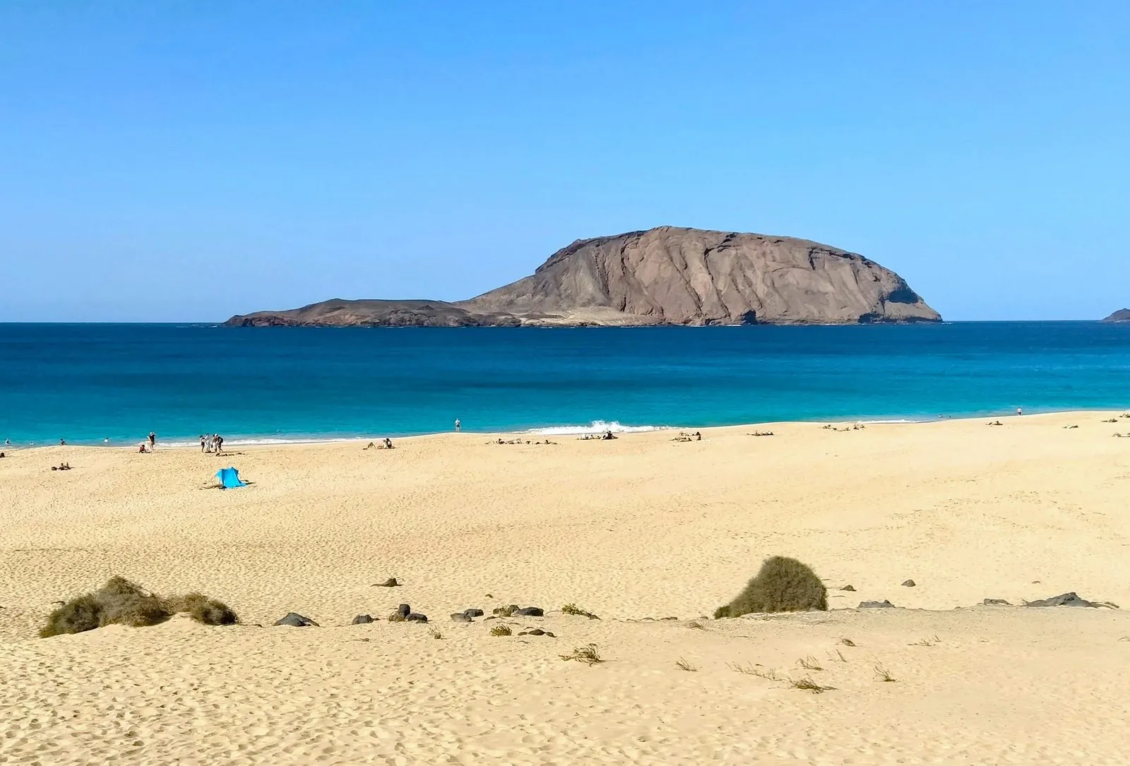 The white sands of Playa de las Conchas on La Graciosa, off northern Lanzarote