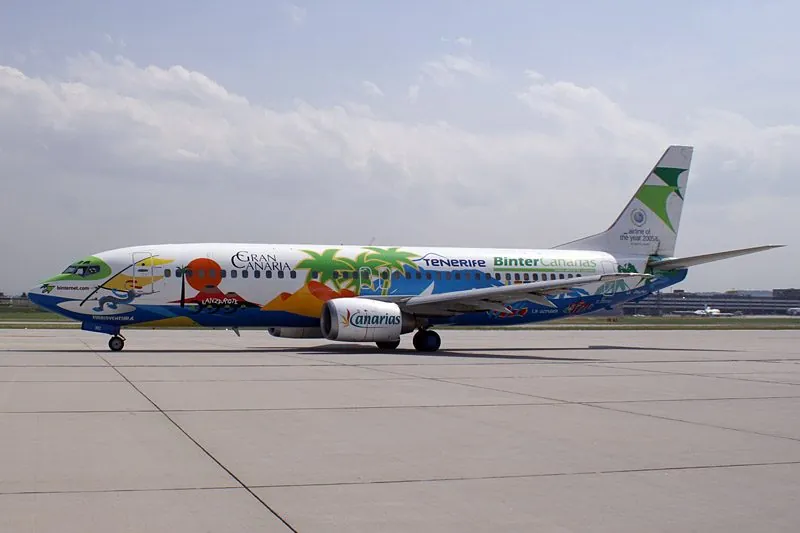 Binter Canarias B734 EC-INQ