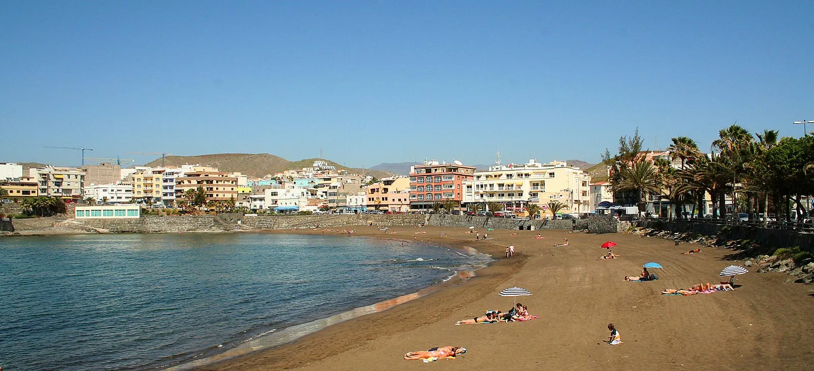 The sheltered beach and seafront at Arguineguín, southern Gran Canaria