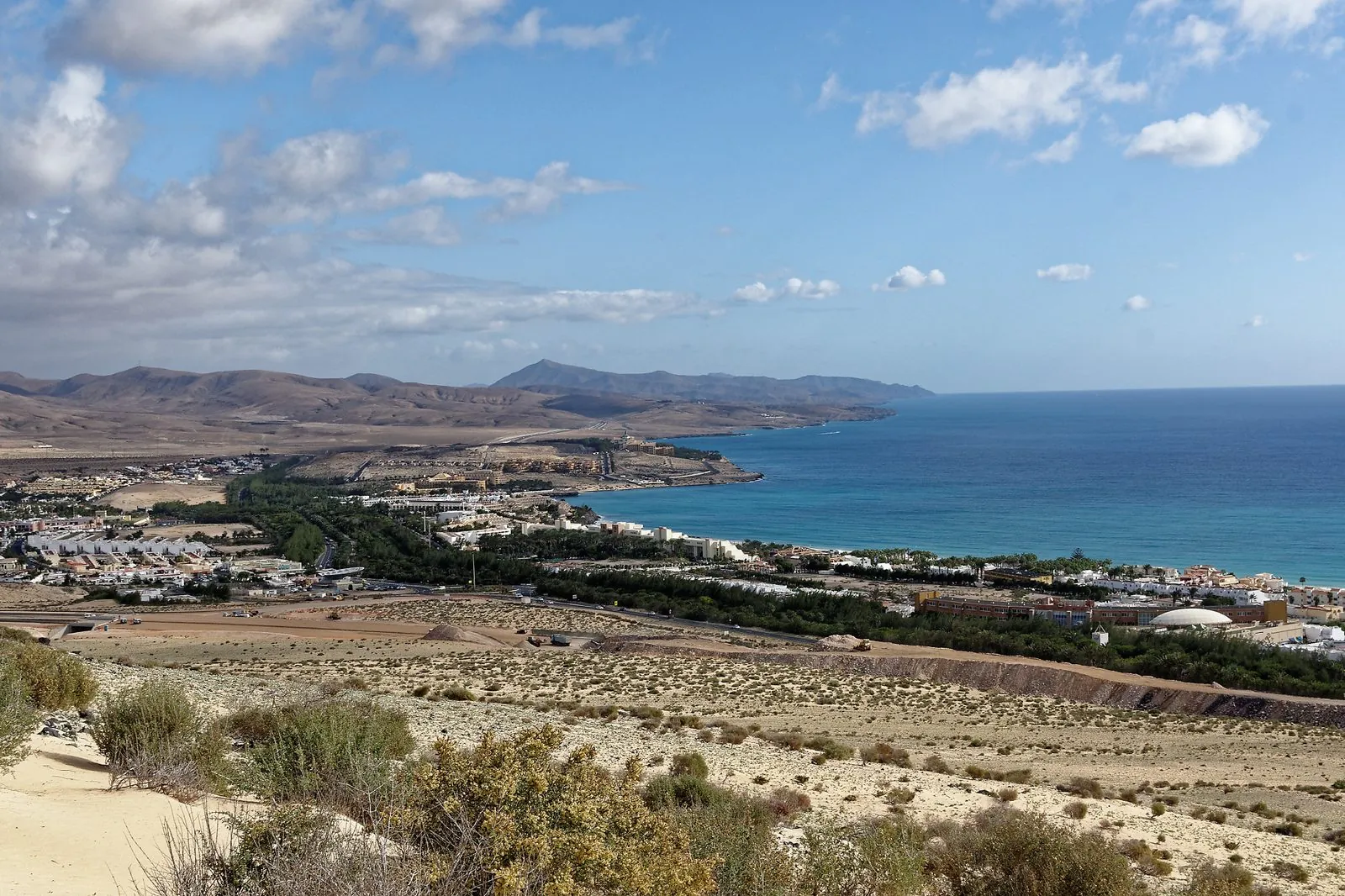 The beach and coast of Costa Calma looking north along the Jandía peninsula, Fuerteventura