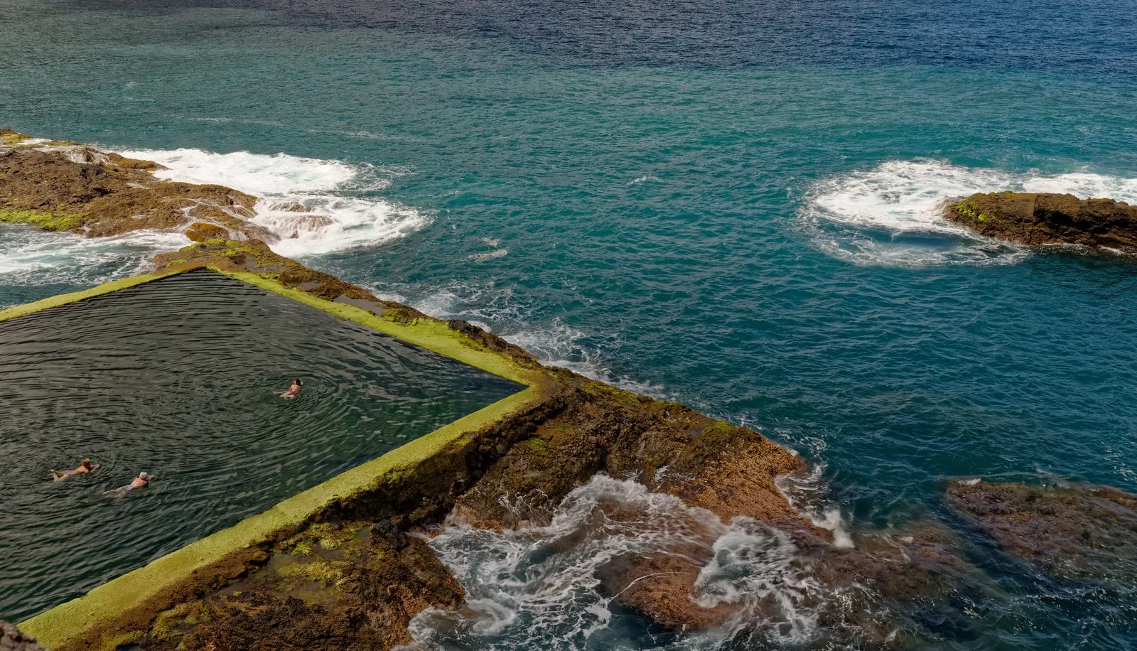 The old banana-loading dock ruins on the coast at Hermigua, La Gomera