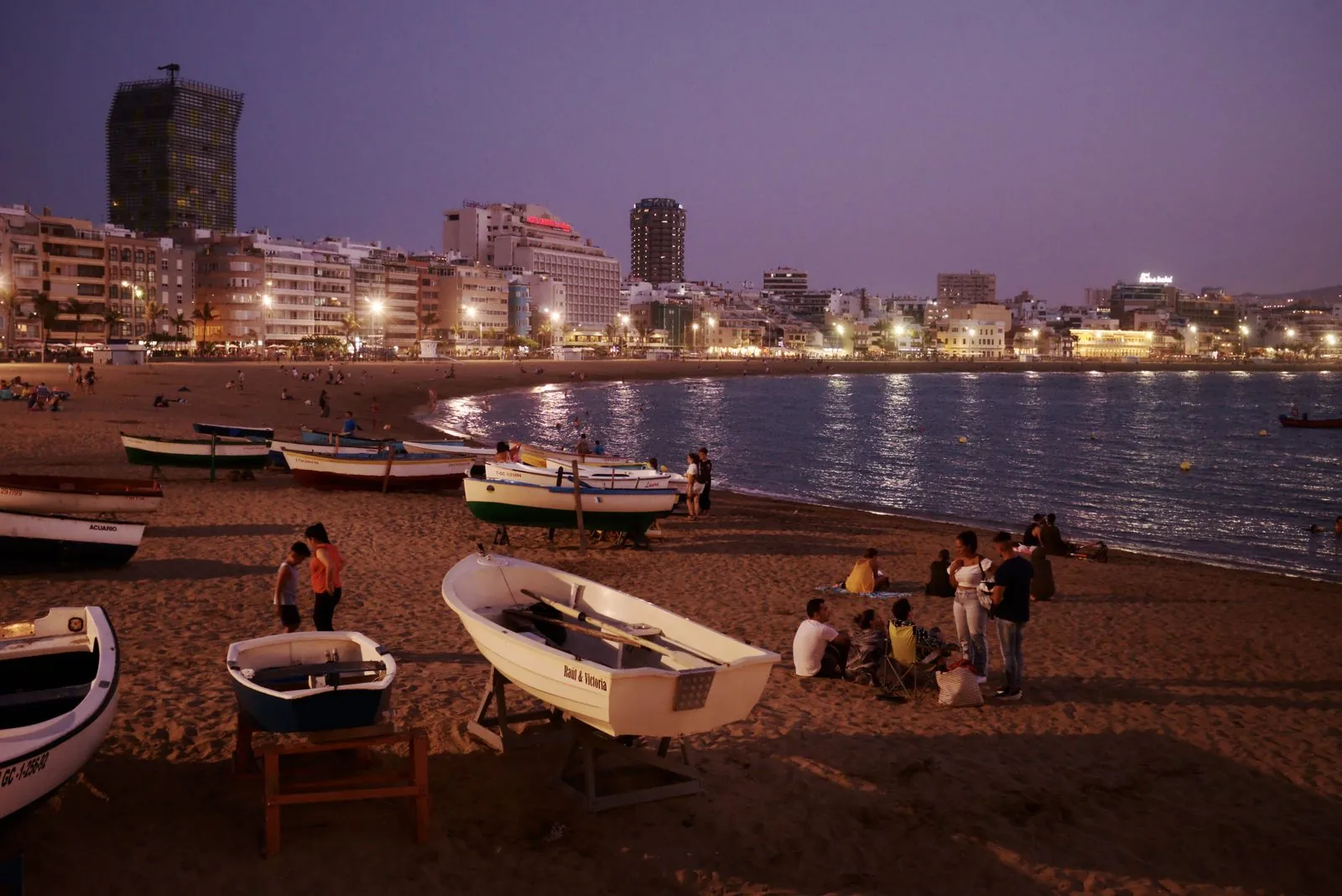 The long city beach of Playa de las Canteras in Las Palmas de Gran Canaria