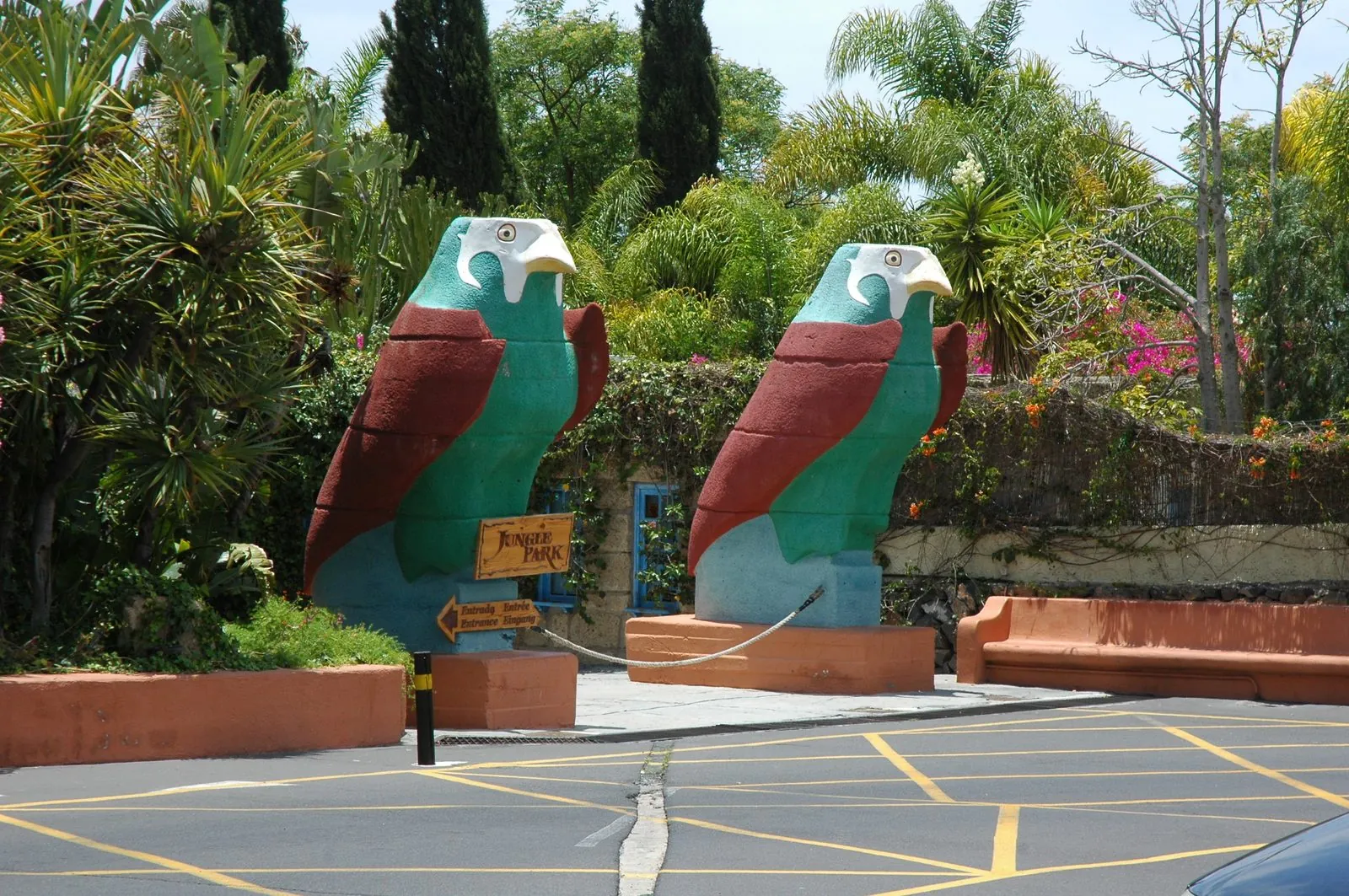Grounds of Las Águilas Jungle Park near Los Cristianos, Tenerife