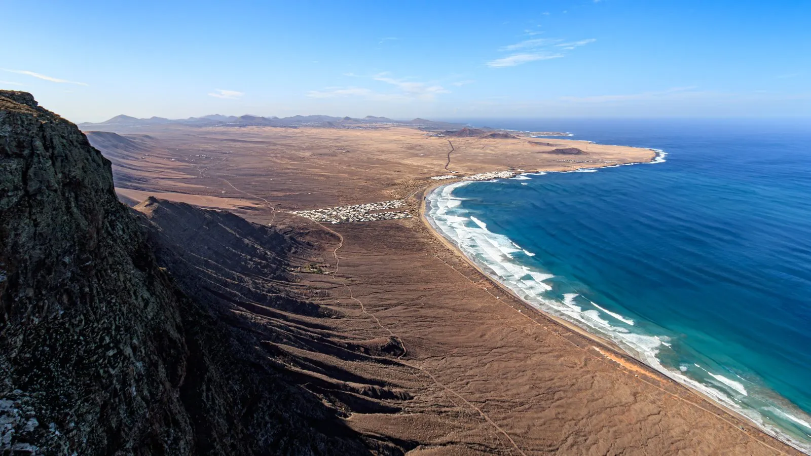 El Jable from Famara cliffs